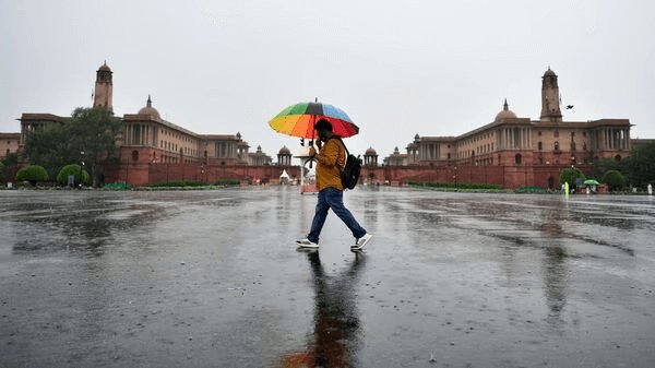 Forecast: Light Rains in Delhi, Ongoing Heatwave in UP and Bihar