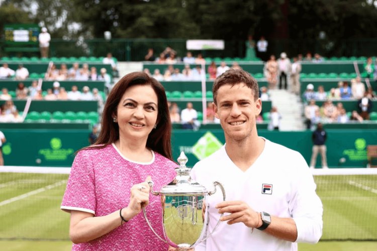 Mrs Nita Ambani Presents Reliance Foundation ESA Cup to Diego Schwartzman at Boodles