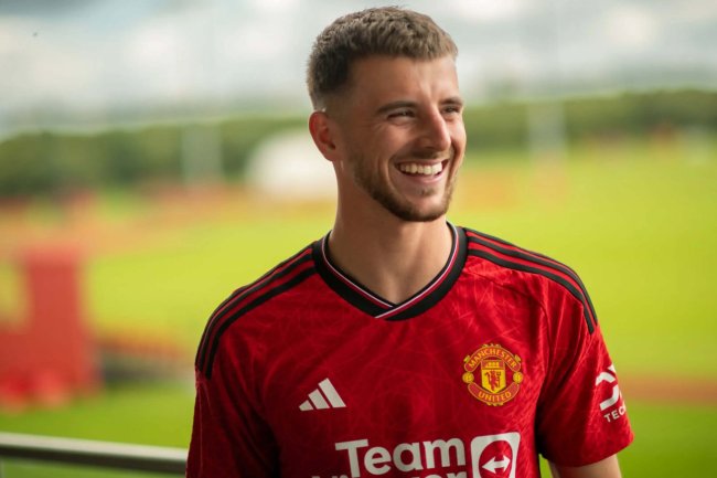 Mason Mount's £60m Move to Man Utd: Erik ten Hag Successfully Attracts Chelsea's Transfer Target