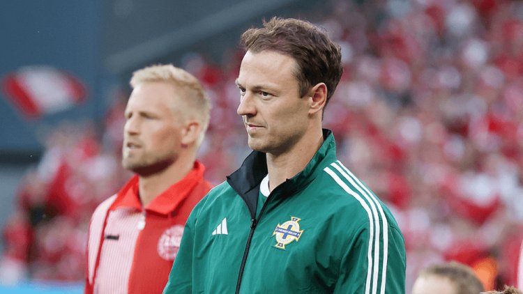 Jonny Evans rejoins Manchester United for pre-season tour