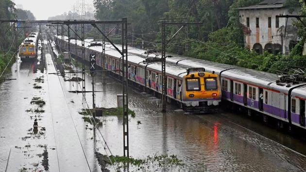 Mumbai Rains: Government Offices to Close Early due to Train Delays