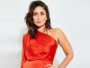 Kareena Kapoor Loves Monochrome Fashion