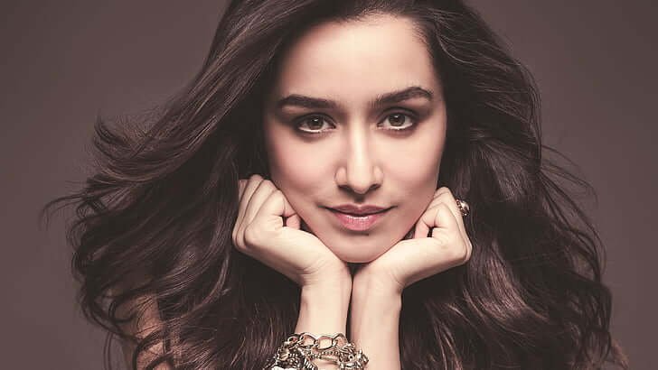 Shraddha Kapoor's Fan Presents Flowers, Leaves Actress Blushing; Watch