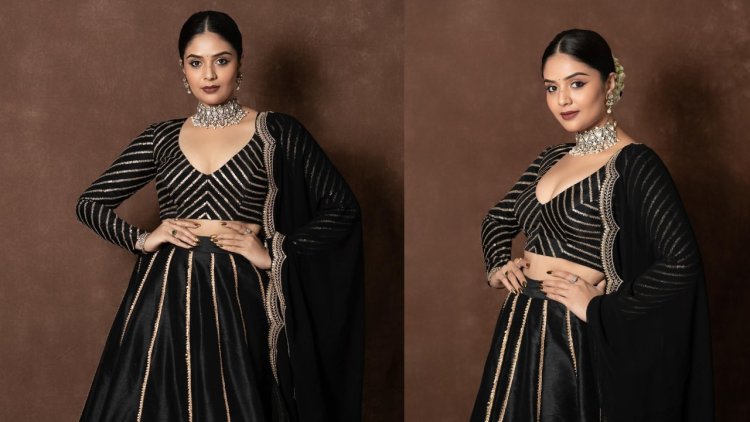 Sreemukhi's Stunning Black Lehenga Choli Look