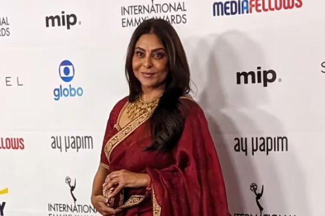 Shefali Shah Stuns in Red Saree at 2023 Emmy Awards