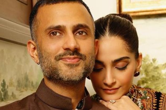 Sonam Kapoor and Anand Ahuja: Picture Perfect Moment