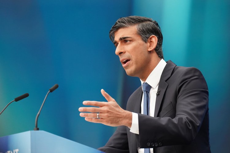 Rishi Sunak Addresses Conservative Concerns on Rwanda Migrant Plan